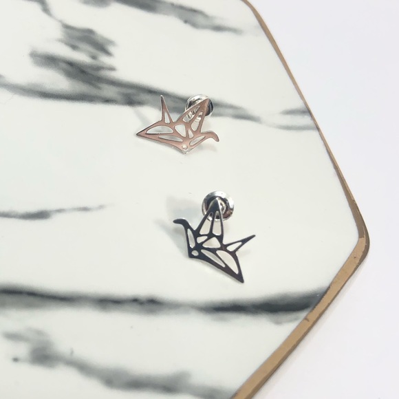 *Paper Crane Origami Silver Stud Boutique Earring - Picture 2 of 3